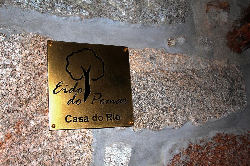 アルコス・デ・ヴァルデヴェス Casa Do Rio - Eido Do Pomarヴィラ エクステリア 写真